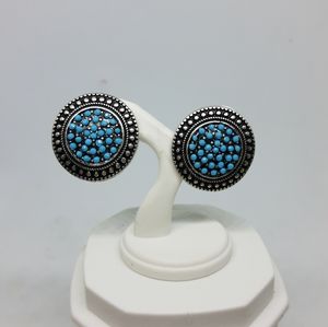 Silver turquoise round earrings
